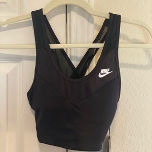 NWT Nike sports bra